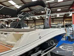 Bayliner VR5
