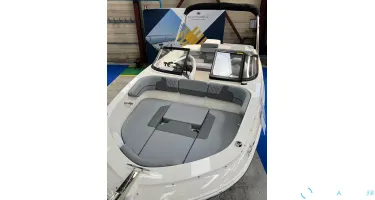 Bayliner VR4