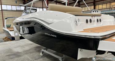 Bayliner DX 2050