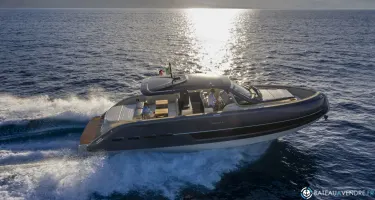 Invictus  460 TT