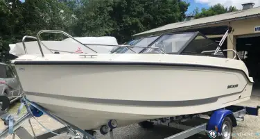Quicksilver Activ 555 Bowrider