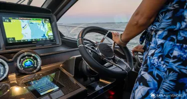 Sunseeker Predator 65