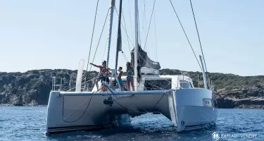 Catana  53