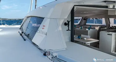 Catana  53