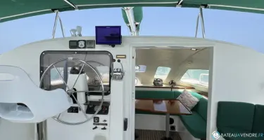 Lagoon  42