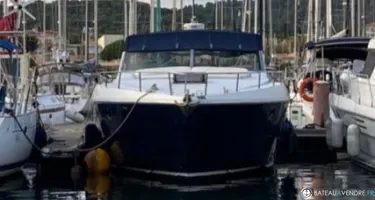 Ferretti Altura 47