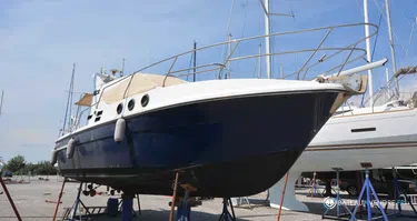 Azimut  32