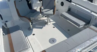 Beneteau Flyer 8 SUNdeck V2
