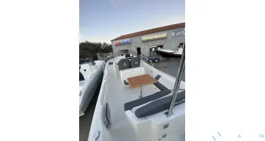 White Shark  240 SC