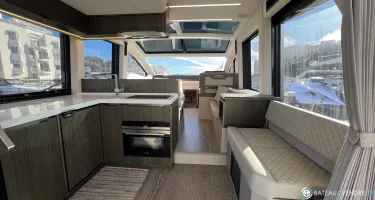 Galeon  470 Sky
