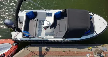 Silver Yacht Silver 525