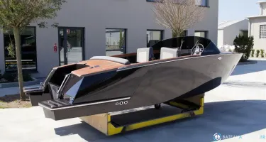 VTS Boats Flying Shark 5.7