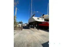 Beneteau Oceanis 37