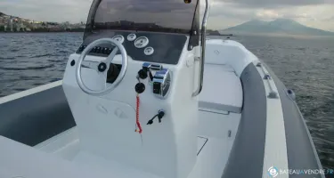 MV Marine  700