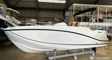 Quicksilver Activ 555 Open