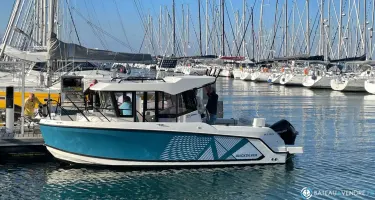 Quicksilver Captur 705 Pilothouse