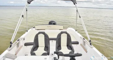 B2 Marine  652 Open