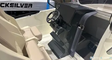 Quicksilver Activ 805 Open