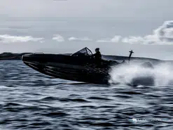 Iron Boats  707
