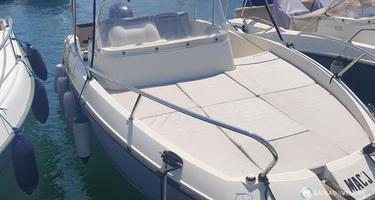 Quicksilver Activ 605 Sundeck