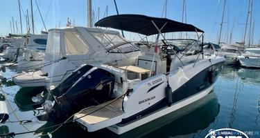 Quicksilver Activ 875 Sundeck