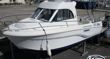 Beneteau Antares 6 Fishing