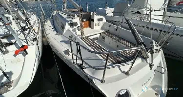 Beneteau First 305
