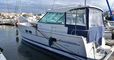 Delphia  1050 Escape