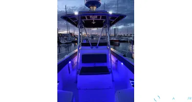 Boston Whaler  26 Outrage