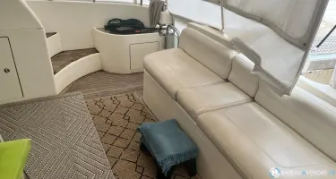 Azimut  50 Fly
