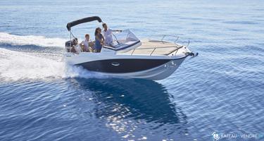 Quicksilver Activ 675 Sundeck