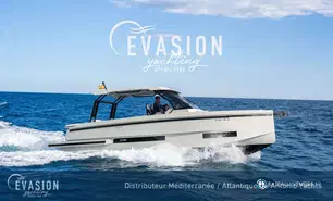 De Antonio Yachts D32