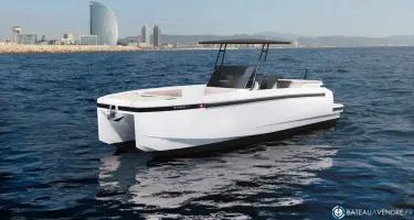 De Antonio Yachts E23