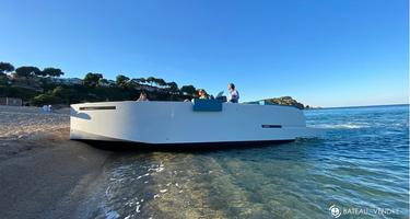 De Antonio Yachts D28 Deck