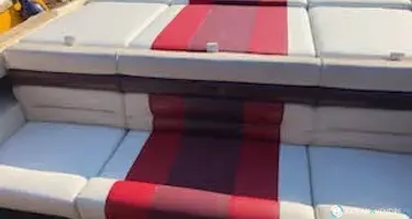 Sea Ray  210