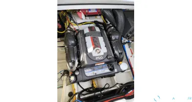 Four Winns Vista 255