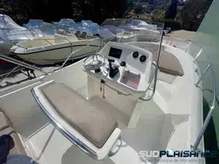 White Shark 230 CC