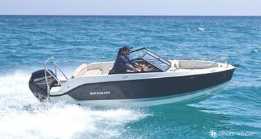 Quicksilver Activ 555 Bowrider