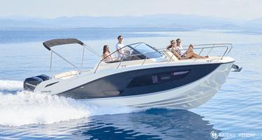 Quicksilver Activ 875 Sundeck