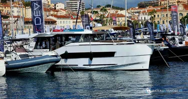 Delphia  1200 Bluescape