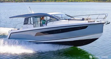 Sealine  C335