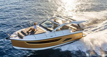 Sealine  S 390