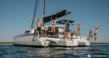 Neel Trimarans Neel 43