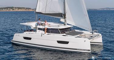 Fountaine Pajot Lucia 40