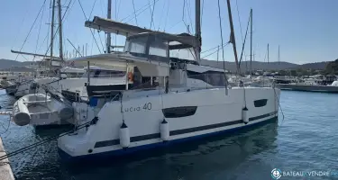 Fountaine Pajot Lucia 40