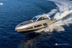 Canados  631 Gladiator
