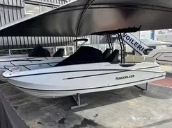 Quicksilver Activ 805