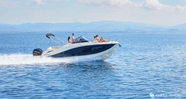 Quicksilver Activ 875 Sundeck