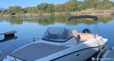 Quicksilver Activ 675 Sundeck