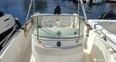 Jeanneau Cap Camarat 705